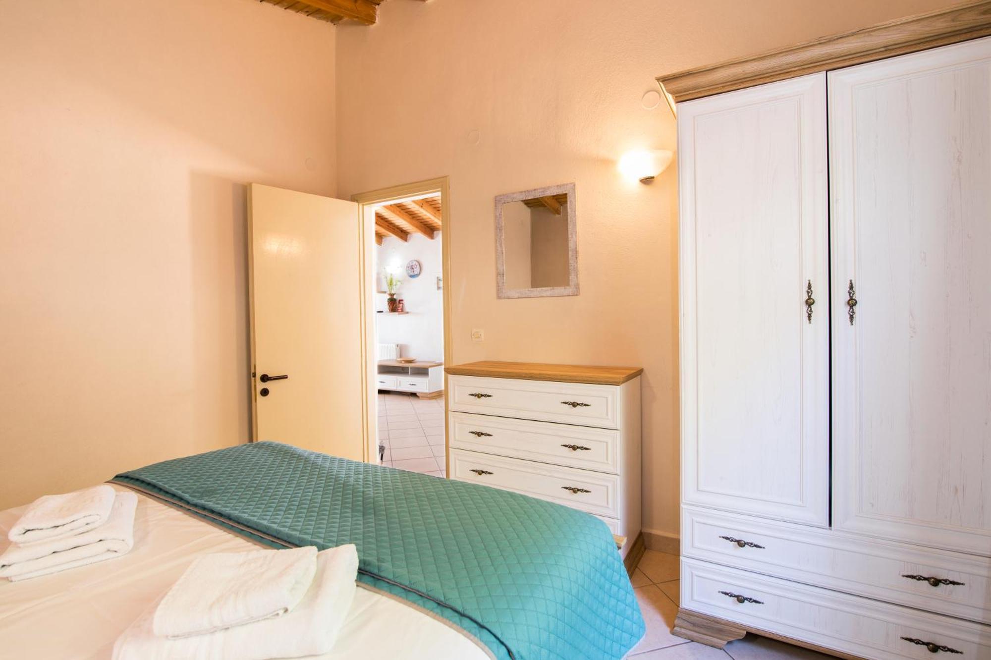 Agios Gordios Aparthotel *